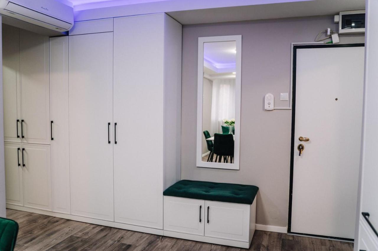 Scandinavian Lux Apartment Орадя Экстерьер фото